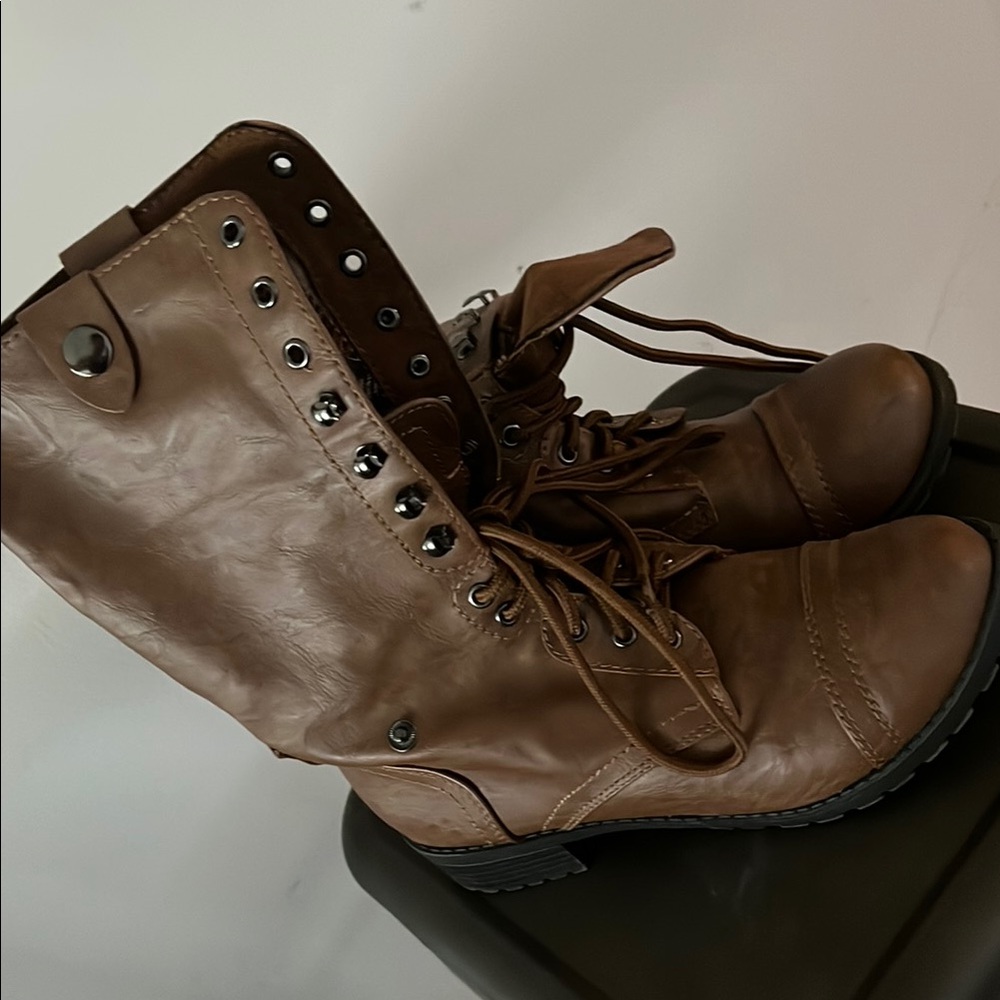 Brown Lace-Up Women's Boots